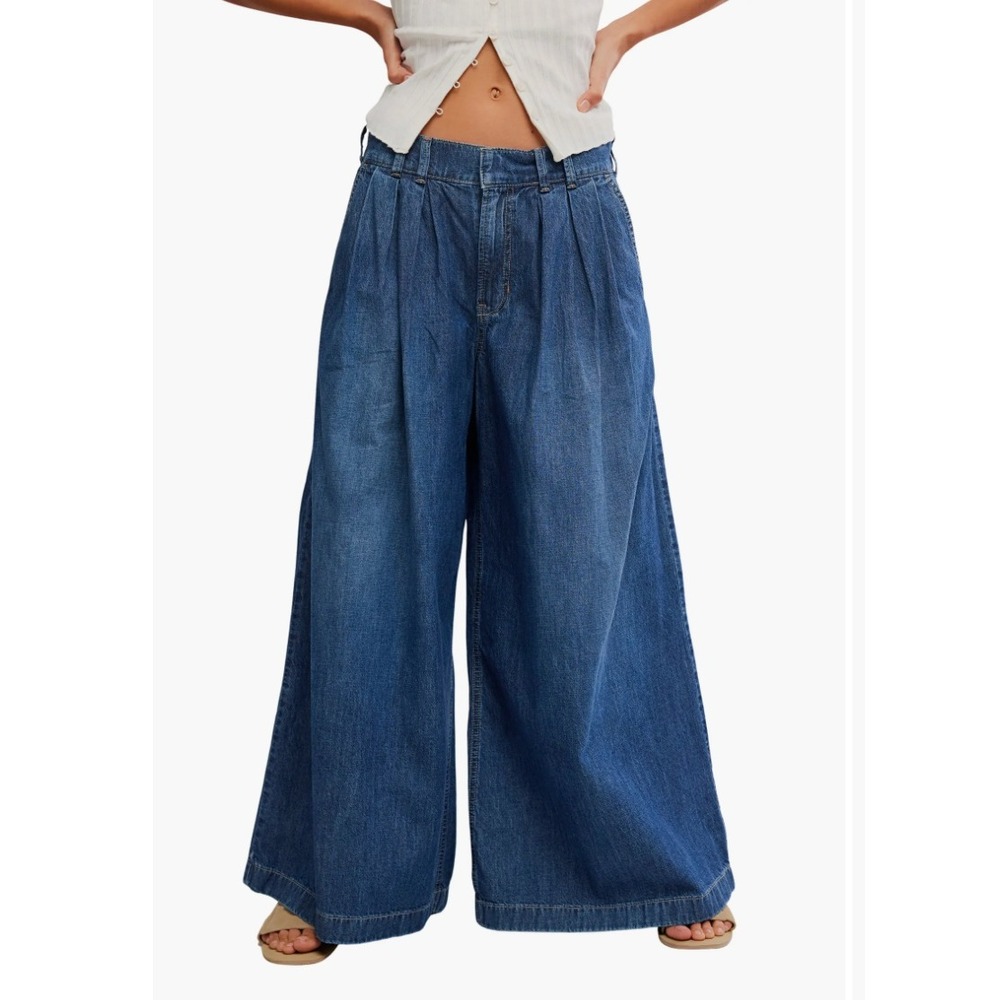 Free People We The Free Wide Leg Pleated Jeans Blue Denim Size 27 NWT